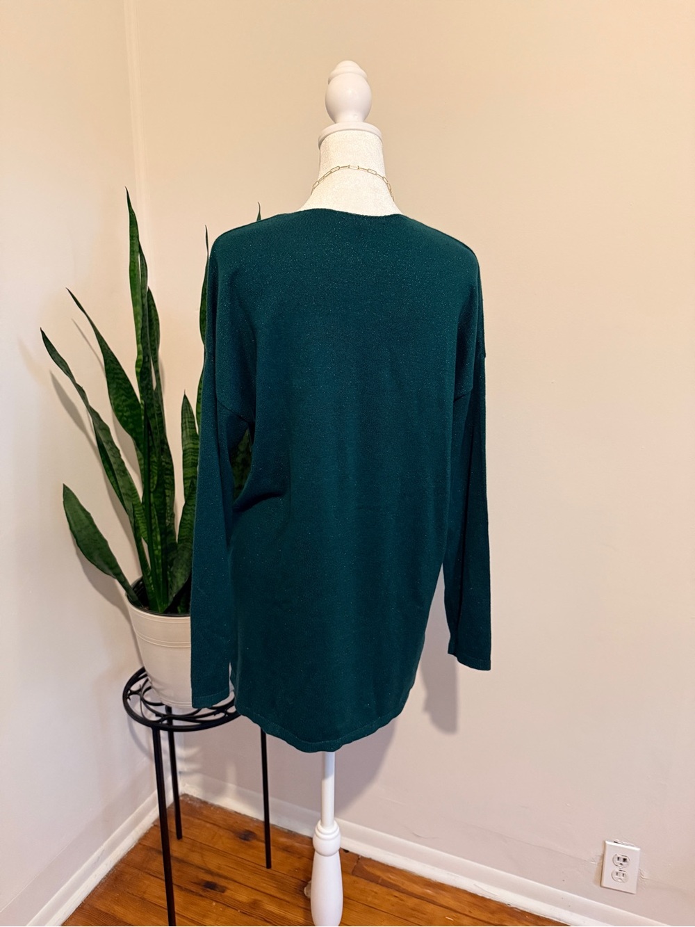 INC International Concepts Dark Green V-Neck Tunic Sparkle Sweater Womens Large - Picture 4 of 11